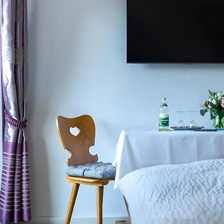 Haus Monika بيت ضيافة 3*